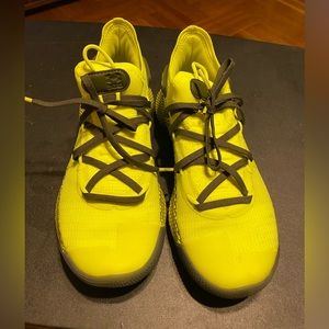 Under Armour 2019 Stephen Curry 6 “Coy Fish” 5.5Y